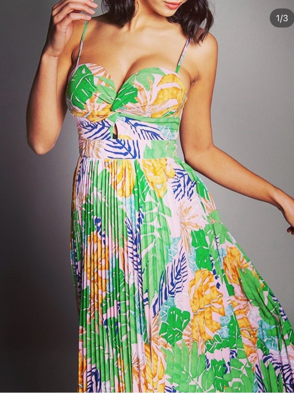 L'ATISTE Green & Pink Tropical Print Pleated Maxi Dress